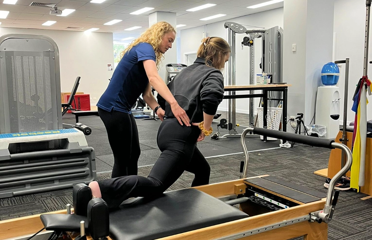 active rehabilitation with an experienced physiotherapist